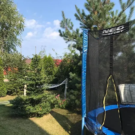 Kapitanskie Z Prywatnym Polem Do Gry W Mini Golf بيت خشبي