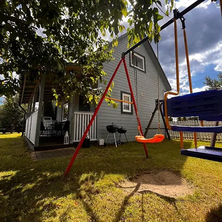 Kapitanskie Z Prywatnym Polem Do Gry W Mini Golf