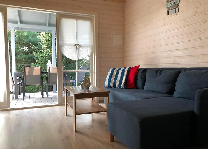 Kapitańskie Z Prywatnym Polem Do Gry W Mini Golf Domek letniskowy