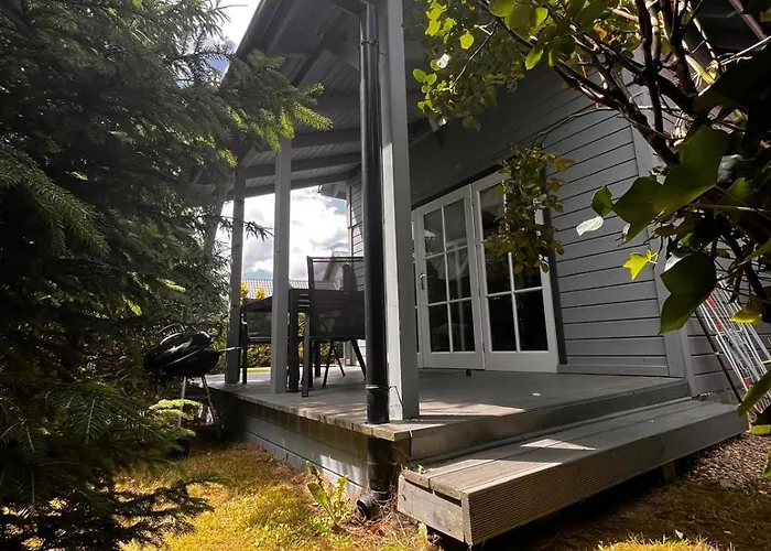 Kapitanskie Z Prywatnym Polem Do Gry W Mini Golf * Реваль