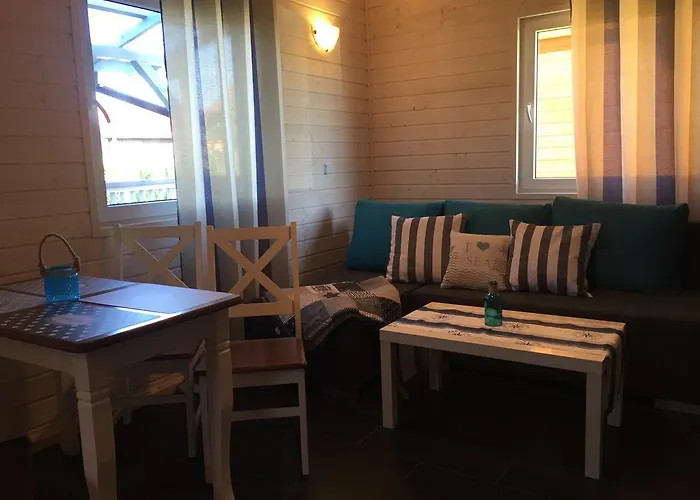 Lodge Kapitanskie Z Prywatnym Polem Do Gry W Mini Golf Rewal