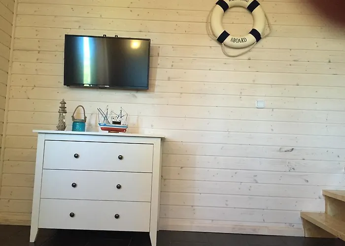 Kapitanskie Z Prywatnym Polem Do Gry W Mini Golf * Реваль