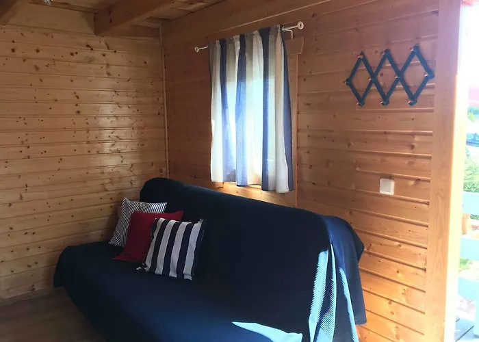 Kapitanskie Z Prywatnym Polem Do Gry W Mini Golf * Реваль